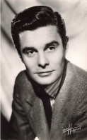 CELEBRITE - Acteur - Louis Jourdan - Carte Postale - Autres & Non Classés