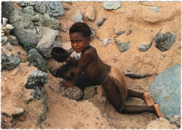 Gf. TANNA. Pretty New Hebridean Girl Drawing Water. 18 - Vanuatu