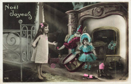 FÊTES ET VOEUX - Noël - Un Enfant Heureux En Voyant Ces Cadeaux - Colorisé - Carte Postale Ancienne - Andere & Zonder Classificatie