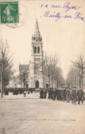 Neuilly Sur Seine * Place Et L'église St Pierre * Sortie De Messe - Neuilly Sur Seine