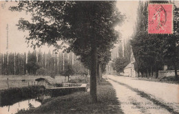 FRANCE - Royaumont - Près Asnières Sur Oise - Route De Chantilly - Carte Postale Ancienne - Asnières-sur-Oise