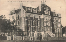 BÂTIMENTS & ARCHITECTURE - Cité De La Colonie Des Pins Maritimes - Façade Principale - Carte Postale Ancienne - Denkmäler