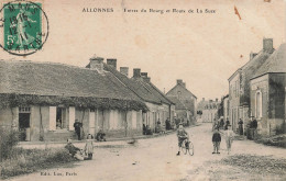 Allonnes * Entrée Du Bourg Et Route De La Suze * Villageois - Allonnes