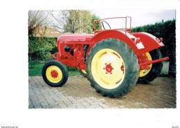 21 Côte D'Or VARANGES - N° 33 - M. Brullebaut Restaurateur De Tracteurs - Tracteur Rouge Gros Plan PORSCHE DIESEL AP 18 - Tractors