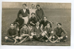 CRICKET Jolie CARTE PHOTO D'une Equipe  Avec Battes Protège Tibias 1920    D15 2023 - Cricket