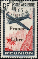 Réunion Obl. N° PA 24 - Avion Survolant L'île, Le 3.65 Surchargé France Libre - Poste Aérienne