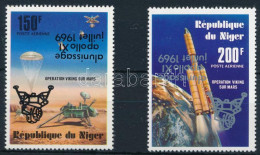 ** Niger 1979 A Holdraszállás 10. évfordulója Mi. 682-683 Fordított Felülnyomással. Nagyon Ritka!! / Inverted Overprint, - Other & Unclassified