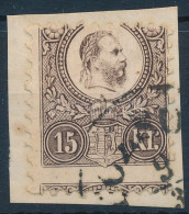 1871 Réznyomat 15kr Látványosan Elfogazva Kivágáson / Mi 12 With Shifted Perforation On Cutting - Altri & Non Classificati