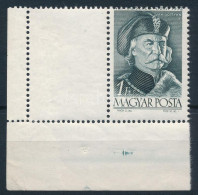 ** 1952 A Néphadsereg Napja (II.) 1Ft ívszéli Bélyeg Bal Oldali üres Mezővel (3.000) - Sonstige & Ohne Zuordnung