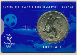 Ausztrália 2000. 5D Al-bronz "Sydneyi Olimpia 2000 - Labdarúgás" Karton Díszlapon T:BU Australia 2000. 5 Dollars Al-Bron - Sin Clasificación