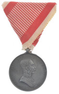 1914. "Ferenc József Bronz Vitézségi Érem" Hadifém Kitüntetés Mellszalaggal T:1- Több Helyen Anyagfelesleg  Hungary 1914 - Zonder Classificatie