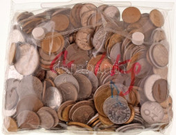 Vegyes, Magyar és Külföldi érmetétel Mintegy ~1kg Súlyban, T:vegyes  Mixed, Hungarian And Foreign Coin Lot (~1kg) C:mixe - Zonder Classificatie