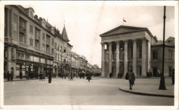 T2/T3 1943 Szabadka, Subotica; Nemzeti Színház, üzletek / Theatre, Shops (fl) - Non Classés