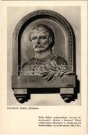 ** T2/T3 Berzsenyi Dániel Képmása, Sződy Szilárd Szobrászművész Márvány Féldomborművű Alkotása A Berzsenyi Dániel Reálgi - Non Classés
