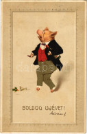 T2/T3 1912 Boldog Újévet / New Year Greeting Art Postcard With Pig Gentleman, Champagne And Cigar - Unclassified