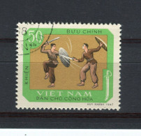 VIETNAM DU NORD - Y&T N° 609° - Sport Traditionnel - Sabre - Viêt-Nam