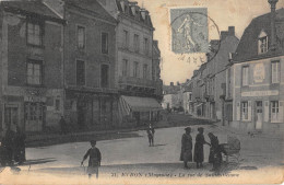 Delcampe - CPA 53 EVRON / LA RUE DE SAINTE GEMME - Evron