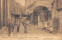 CPA 84 ORANGE / LA RUE SAINT MARTIN LA PLUS FREQUENTEE ET LA PLUS COMMERCANTE DE LA VILLE / Cliché Rare - Orange