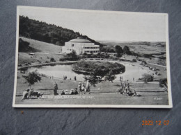 FLORAL HALL AND POND HAZELWOOD - Belfast