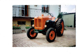 Cpm 21 - Côte D'Or - VARANGES - N° 58 - M. Brullebaut Restaurateur De Tracteurs - Tracteur Gros Plan S.O.M. -55 - Tracteurs