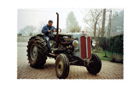 Cpm 21 - Côte D'Or - VARANGES - N° 44  - M. Brullebaut Restaurateur De Tracteurs - Tracteur Gros Plan - Tracteurs