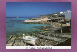 ES CALÓ FORMENTERA   Carte Recoupée Sur Les Bords Vendue En L'état  Postal Cortada En Los Bordes Vendida Tal Cual - Formentera