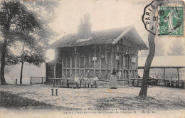 Garches         92       Pavillon Rustique. Ancien Pavillon De Chasse De Charles X    N°11   (Voir Scan) - Garches