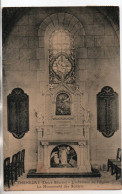 Carte Postale Ancienne Thénezay - L'intérieur De L'Eglise. Le Monument Des Soldats - Thenezay