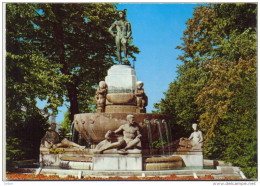 4cp030: LEEUWARDEN Mercurius Fontein Op Het Ruiterskwartier... Achter Iets Beschadigd.... - Leeuwarden