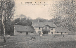Garches         92       Parc Saint Cloud. Ancienne Demeure Du Piqueur De L'Empereur    N° 60  (Voir Scan) - Garches
