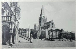 Geraardsbergen De Markt Met De Kerk En De Kiosk - Geraardsbergen