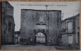 17 : Pont-l'Abbé-d'Arnoult - Porte Féodale - (n°28428) - Pont-l'Abbé-d'Arnoult