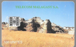 CARTE PUCE-100U-SC7-MADAGASCAR-MIASA HO ANAOV° N° Rouge En Bas A Droite N°00366144-TBE - Madagaskar