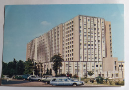 VANDOEUVRE . 54 . C.H.U. Hopital De Brabois En 1981 ( Parking Avec Autos ) - Vandoeuvre Les Nancy