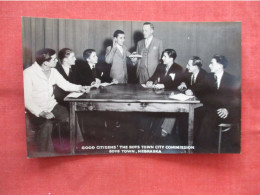 Boys Town Nebraska~City Commission Swearing In~Hand On Bible~1940   Ref 6268 - Andere & Zonder Classificatie