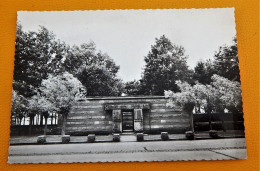 LANGEMARK  -  Duits Krijgskerkhof   -  Cimetière Militaire Allemand - Langemark-Pölkapelle