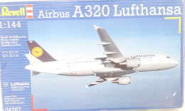 Vintage MODEL KIT : Revell Airbus A320 Lufthansa , Scale 1/144 - Beeldjes