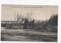 AJC - Bidache Pavillon Et Rueines Du Chateau - Bidache