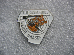 Pin's Du Club De Tir Olympique "Avenir" à GRASSE - Tiro Al Arco