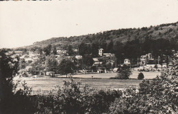 Bures Sur Yvette  (91 - Essonne) Vue Sur Le Stade Et La Rue De Moulon - Bures Sur Yvette