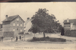 91 :  Saint Michel Sur Orge : Place De La Gare    ///  Ref.  Déc.  23  // N° 28.568 - Saint Michel Sur Orge