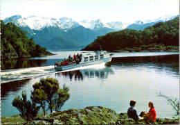 11-12-2023 (1 W 52) New Zealand - Lake Manapouri MV Fiordlander - Nouvelle-Zélande