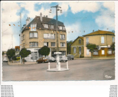 Carte ( Format 15 X 10,5 Cm )  GOUSSAINVILLE Place Henri Barbusse ( Banque ) - Goussainville