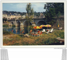 Carte ( Format 15 X 10,5 )  Pont D' Ouilly ( Belle Animation ) - Pont D'Ouilly