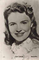 CELEBRITE - Joan Leslie - Actrice Américaine - Warner Bros - Carte Postale Ancienne - Beroemde Vrouwen