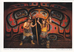 AK 185995 USA - Alaska - Tänzer Im Chilkat Center Von Haines - Autres & Non Classés