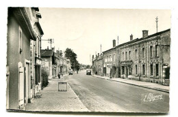 CPsm   51 : PARGNY SUR SAULX   La Grande Rue Avec Goulet Turpin  A   VOIR  !!!! - Pargny Sur Saulx