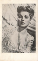 CELEBRITE - Femme Célèbre - Collier De Perles à Multirangs - Carte Postale Ancienne - Mujeres Famosas
