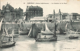 Le Tréport * Le Casino Et Le Port * Kursaal * Bateau - Le Treport