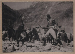 4 PHOTOGRAPHIE FILM LA GUERRE DES GAUCHOS Lucas DEMARE Enrique MUNO 1942 CINEMA TBE ARGENTINE - Photos